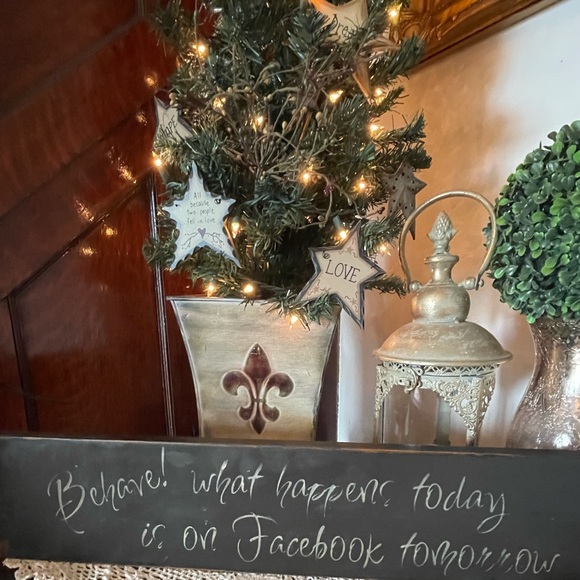 Hilarious Facebook Sign - Picture 9 of 10